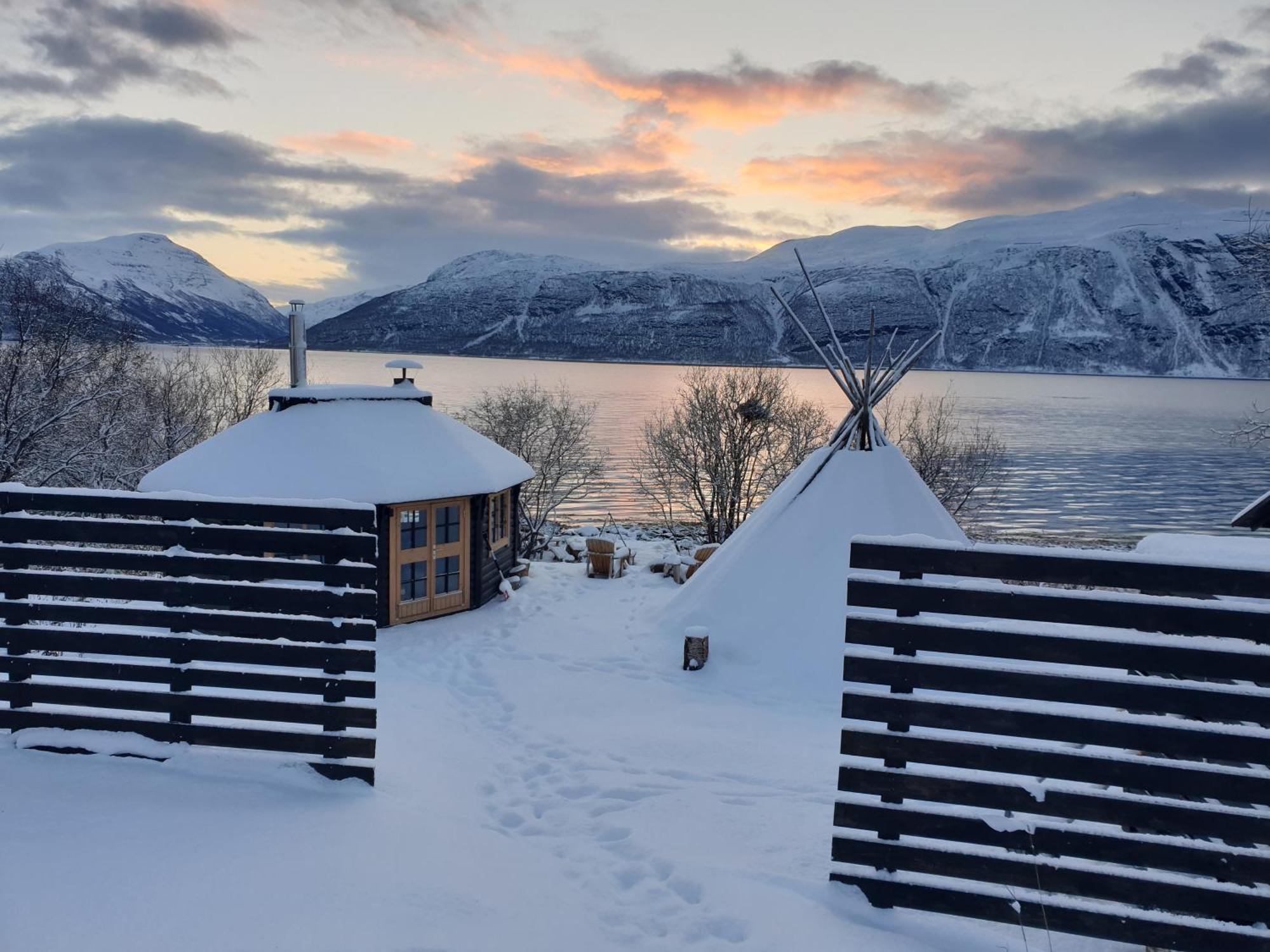 Olderdalen Ski Camp Экстерьер фото